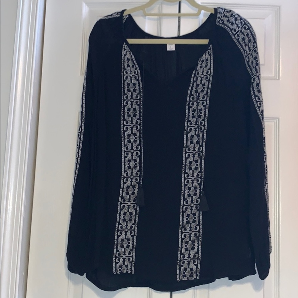 Old Navy long sleeve embroidered shirt